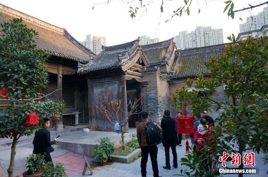 大河早点｜明天全省多地有重污染；农民4年画5幅《清明上河图》