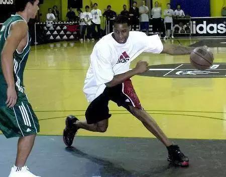 nba球星腿部力量,nba球星的小腿特别粗的