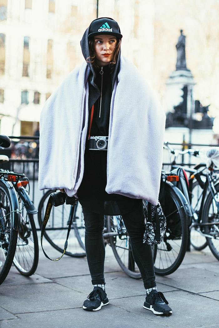 时尚圈真的有多酷,时尚围巾百搭欧美风