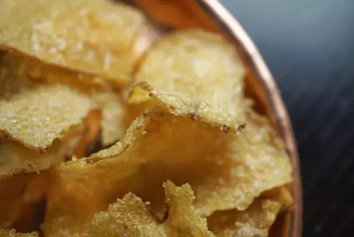 关于咸蛋黄的网红零食,上瘾的卤味零食