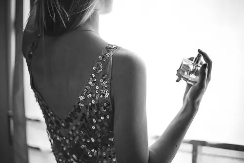 什么味道的香水会让闻到的人上瘾,让女生上瘾的男生香水平价