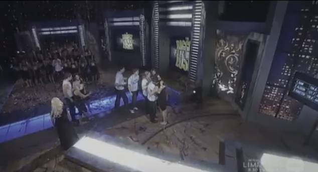 十年前,他是“最大失败者”冠军,然后他用十年时间令所有人折服