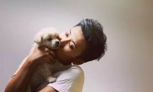 这个北京大妞干了一份让父母羞于提及的工作，不怕谈性只怕被同情