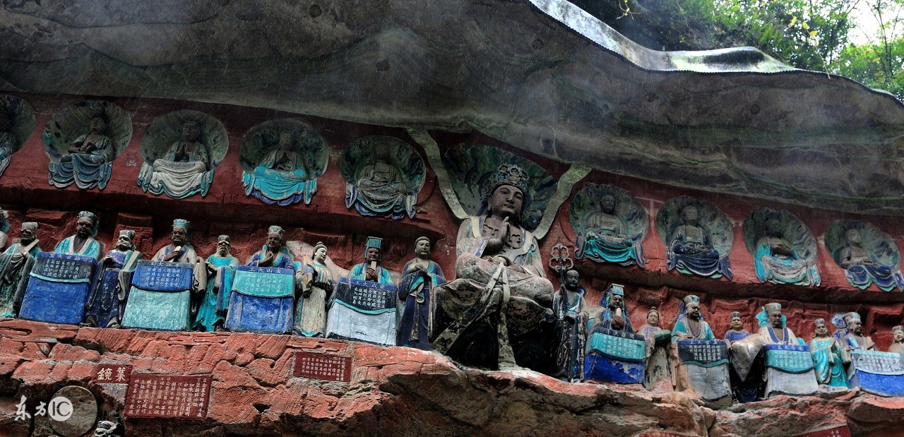 重庆雾都攻略,雾都重庆有多魔幻