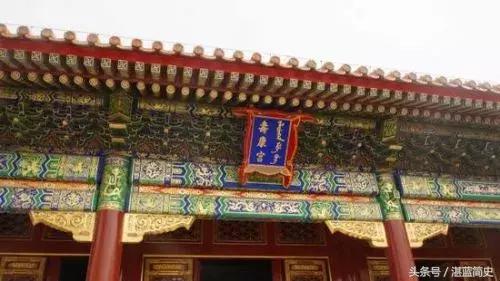 80后小伙10年打造500多套微缩模型,95后小伙研发光刻机