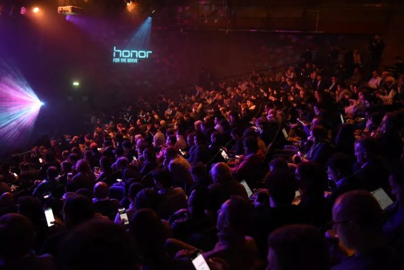 荣耀三年top3,深度解读荣耀v10