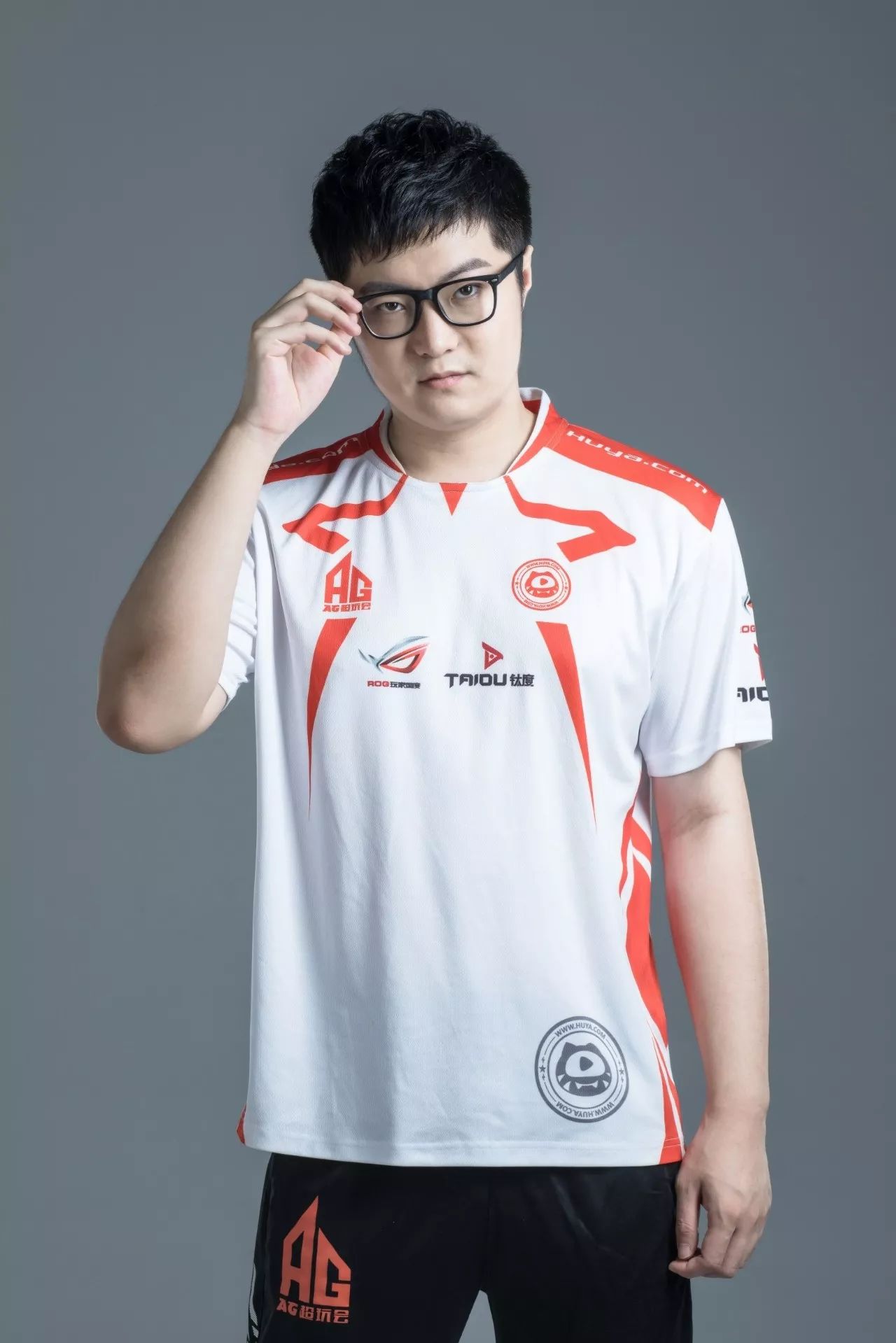 电竞人走上人生巅峰,电竞人的拼搏