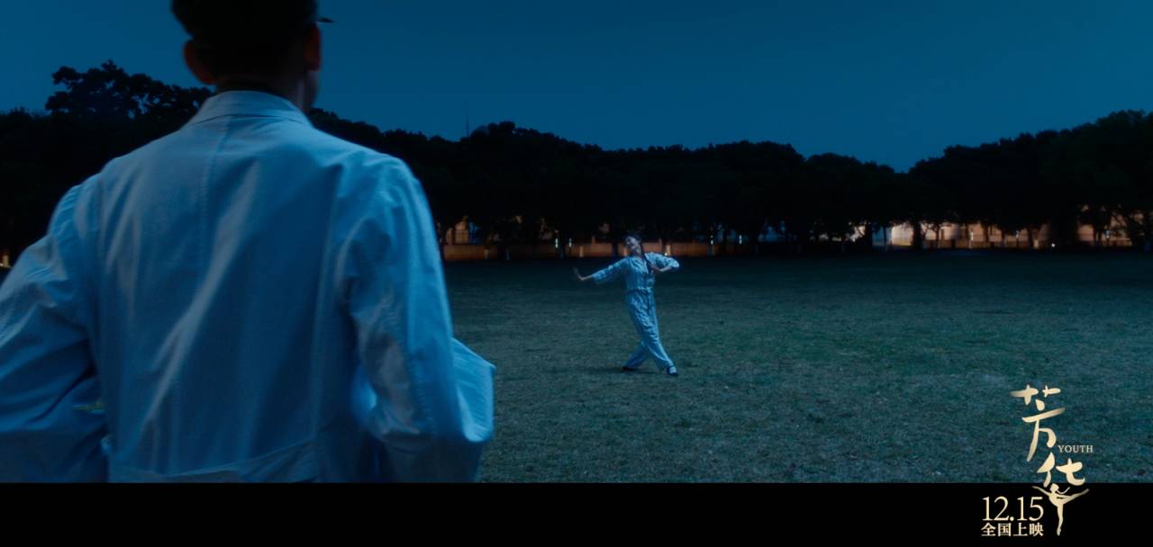 我在《芳华》里，看到了国产电影最美好的集体青春