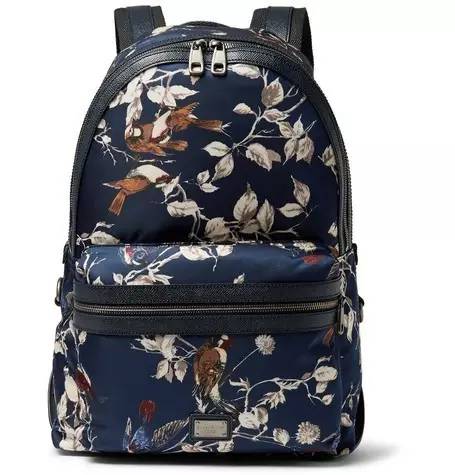 好看能穿不臃肿的双肩包男潮,防水双肩背包时髦又实用