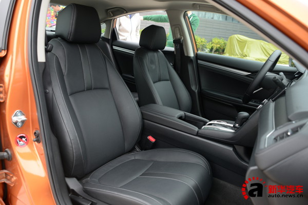 本田十代思域下雨天试驾,东风本田第十代思域试驾