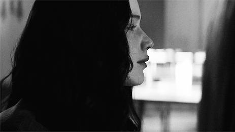 这家店在关门大吉之前YSL还专门为它推出性玩具！连GD也经常去逛~