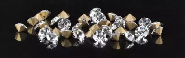 美甲怎么包钻才不会掉,美甲贴钻容易掉是怎么回事