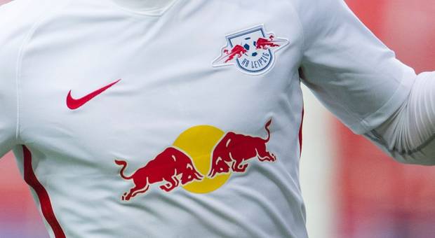 拜仁哪款球衣最好,拜仁球衣广告是什么