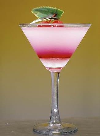 一杯敬过往何以消愁,喝什么酒最容易消愁