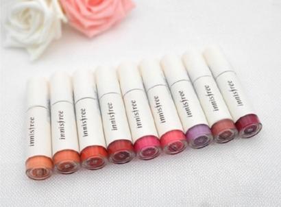 适合唇色深的唇釉推荐,好看显气色的唇釉