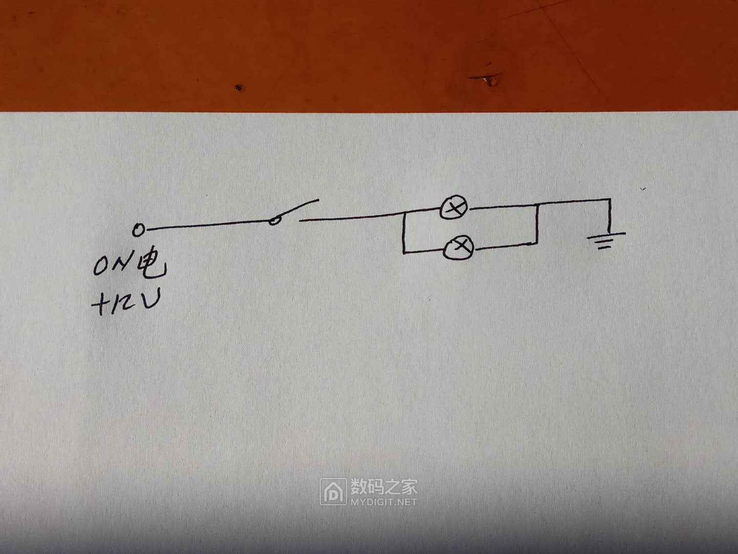 夏利刹车灯不亮的修理方法,夏利倒车灯常亮