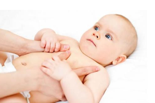 1个月的小孩怎么护理,1个月以内的宝宝如何护理