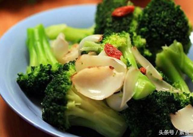 去秋燥润肺的百合汤水,百合润肺食谱大全