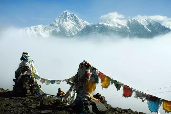 一下雪峨眉山就成了仙境,一下雪川西便美成了天堂