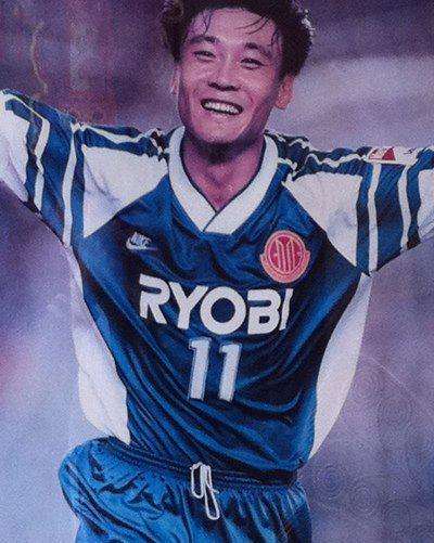 国足第一边锋,国足第一球员