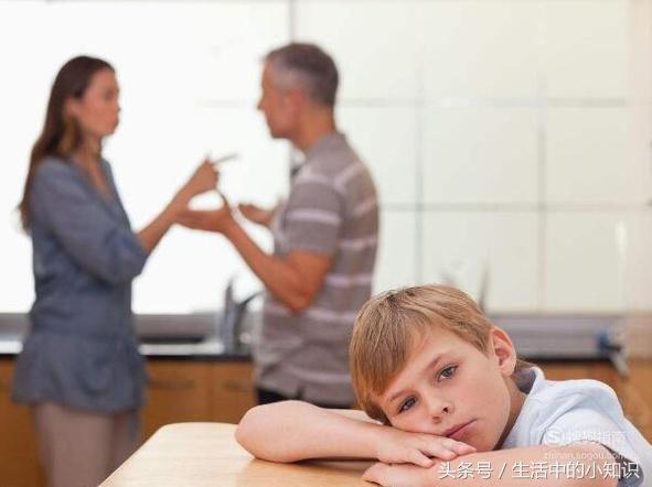 夫妻吵架吵到离婚父母怎么办,父母吵架闹离婚该怎样调节