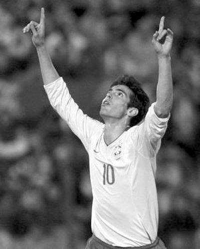 优雅杀手卡卡皇马进球全记录,优雅杀手卡卡