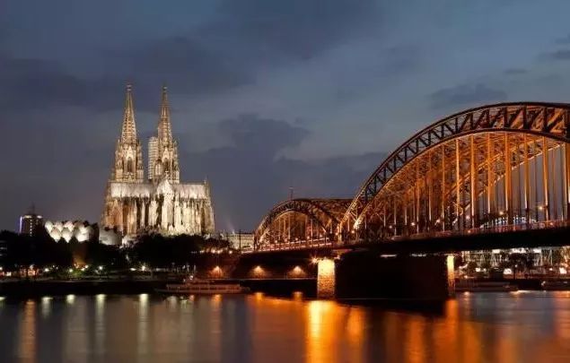 德国大学城在哪个城市,德国大学排名前十的学校