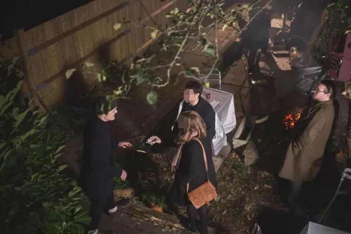 把自家破后院谎称为高级餐厅，7个月做到伦敦餐厅NO.1