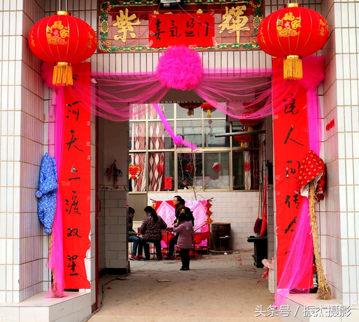 山西芮城:农村结婚对联串串烧