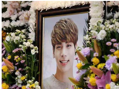 YG艺人吸毒，SM艺人自杀，三大社唯JYP没事？社长一个准则出真相！