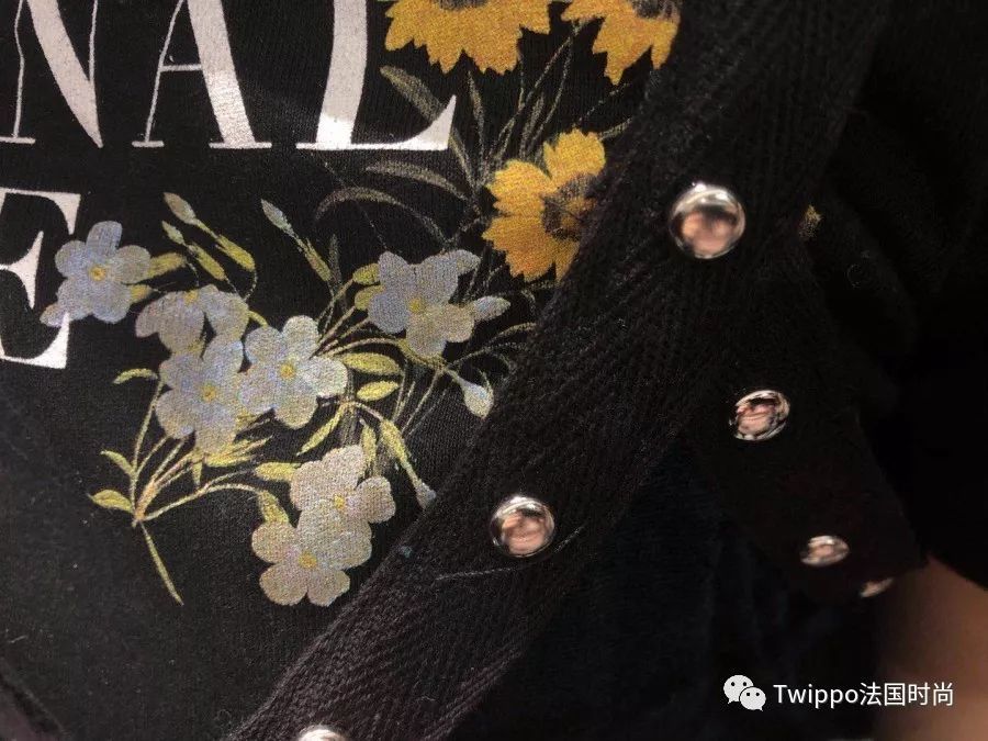 丝绒单品怎么穿好看,今年流行丝绒单品