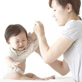 小儿桡骨半脱位的症状,小儿桡骨半脱位临床表现