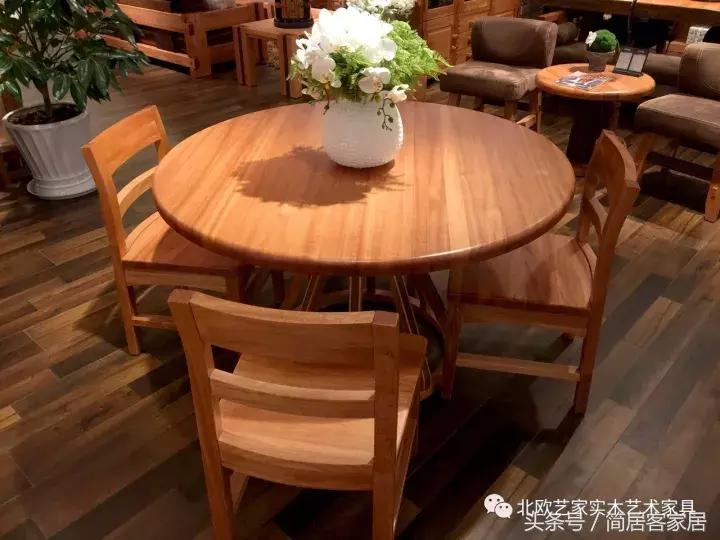 圆餐桌艺术,简美风格圆餐桌