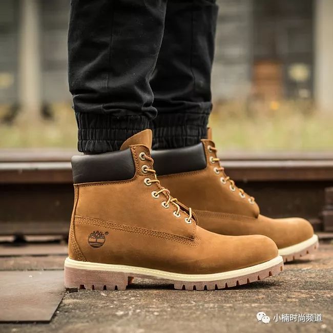 型男穿搭马丁靴,秋冬爆款型男必备百搭潮靴