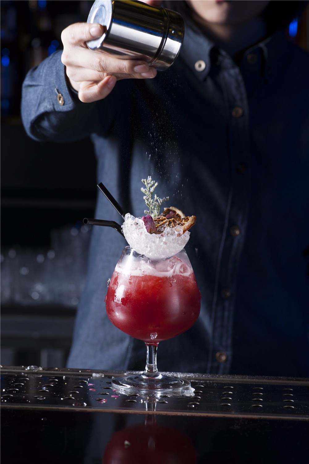 一家距离西湖仅隔2公里的治愈系清吧，六杯关于生活与爱的鸡尾酒