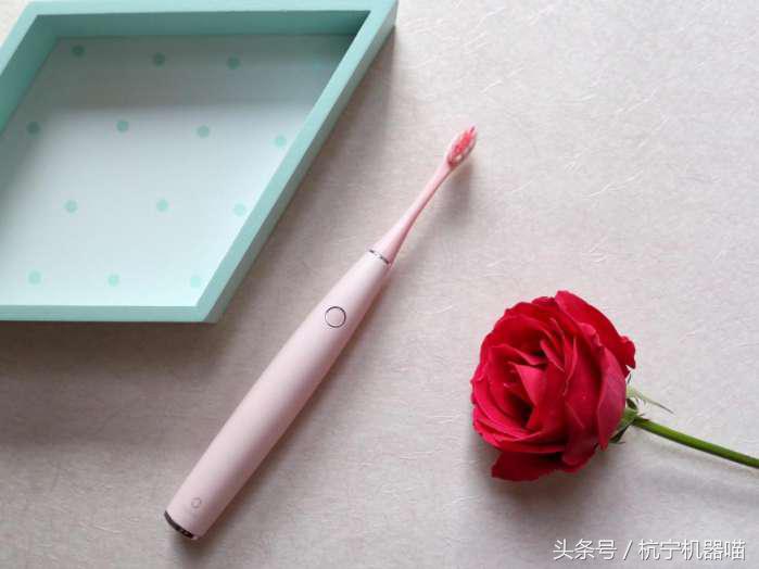 改变刷牙方式?只要一支OcleanOne智能牙刷就可以了