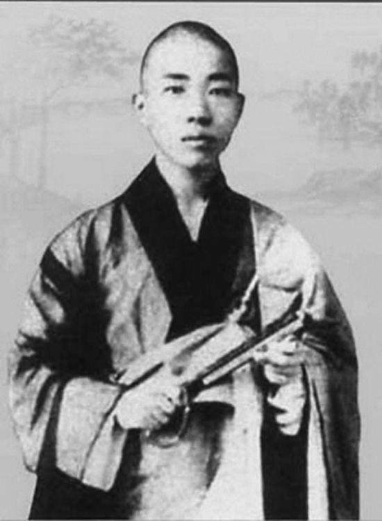 真实苏曼殊晚年,且看苏曼殊的传奇人生