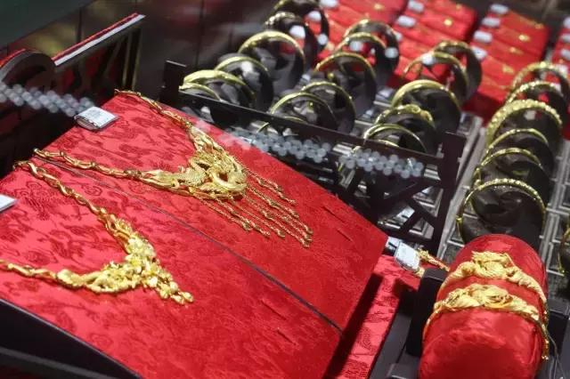 结婚挑选三金注意事项,结婚三金是一起挑选还是先准备好