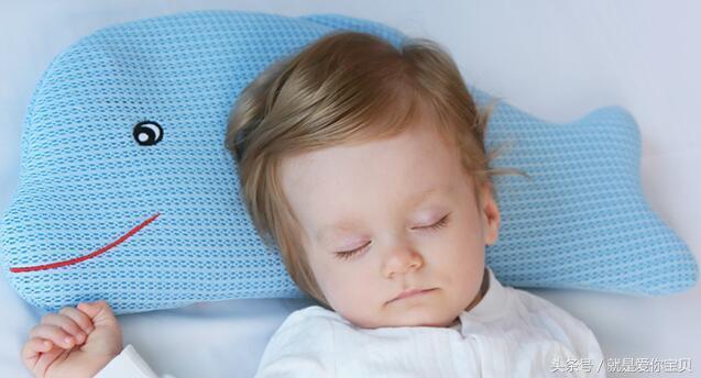 育儿锦囊睡眠,新生儿枕头的护理新知