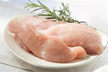 狗狗养护知识大全集,日常护理狗狗皮肤不瘙痒