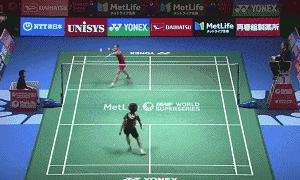 看似简单的发球业余却接不好,羽毛球十大经典战术