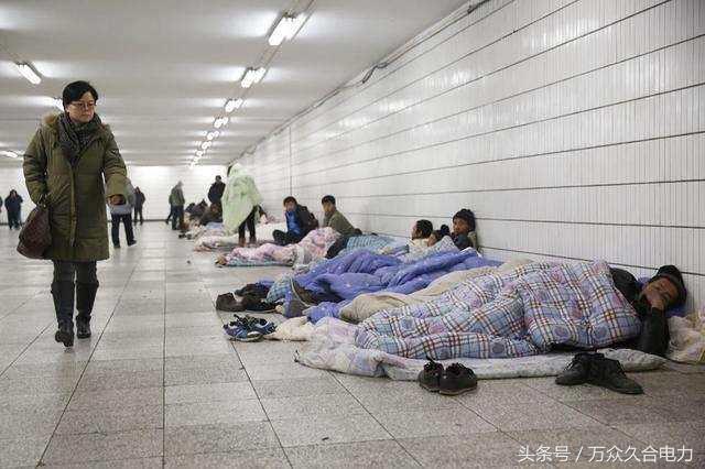 农民工在工地干活拿不到工资找谁,农民工工资要不到该找哪个部门要