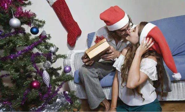 饰品店一年四季适合卖什么,小饰品开店攻略