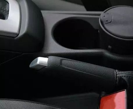 2021款高尔夫怎么挂停车挡,大众高尔夫自动挡豪华型驾驶方法