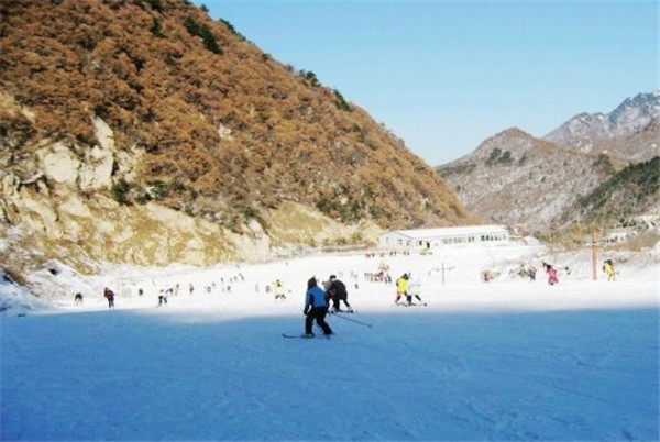国内最刺激的滑雪场,西安周边滑雪场推荐