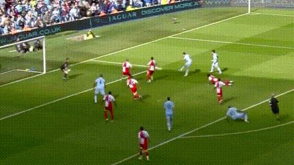 十大让人难以置信和疯狂的进球,这些精彩的进球一定不容错过