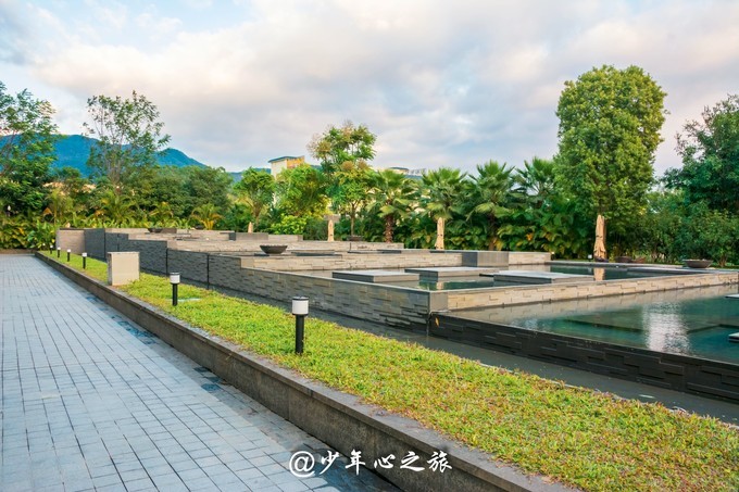 世界五大温泉胜地 (温泉旅游攻略全球六大最美温泉)