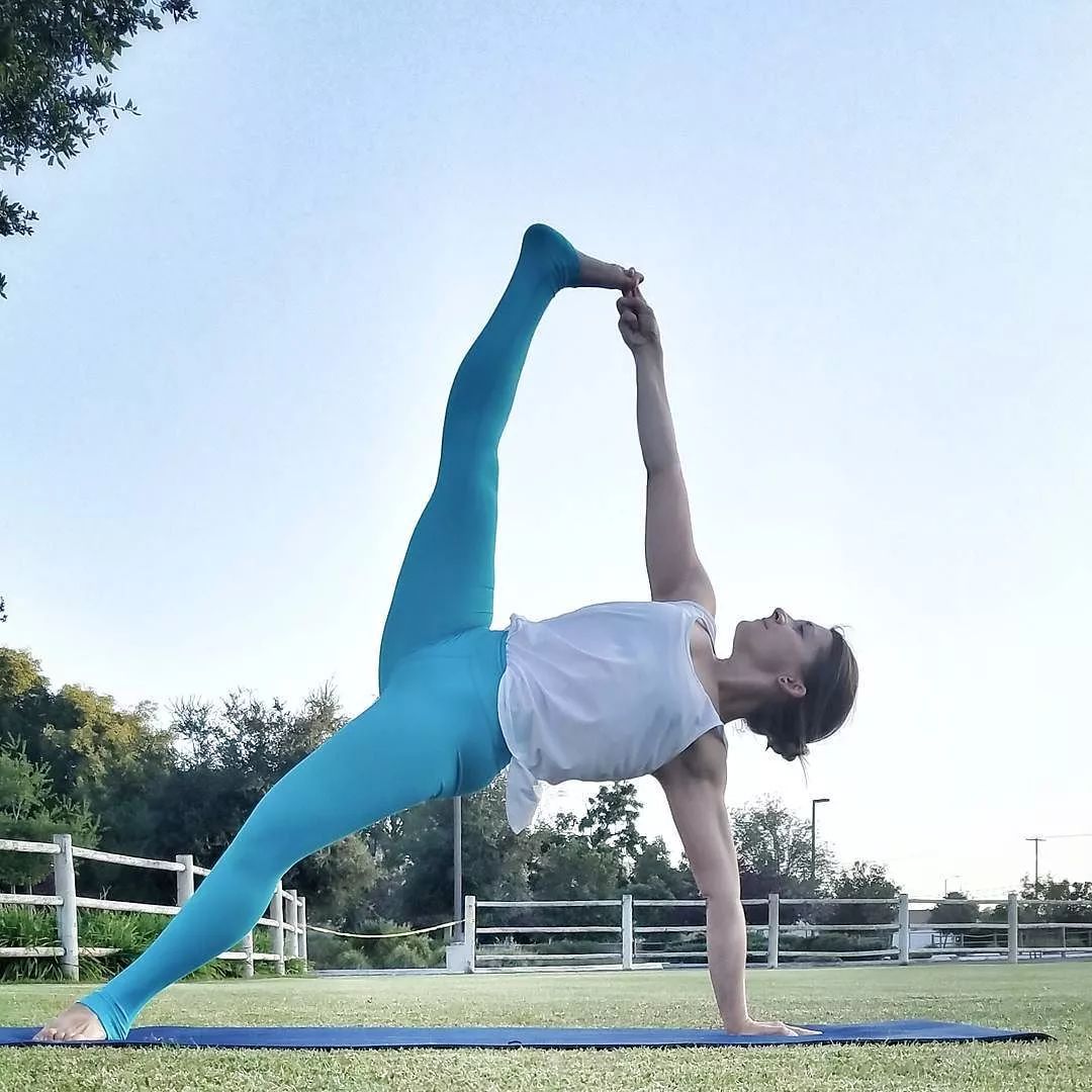 练俯卧撑可以治疗驼背吗,练俯卧撑之后有点驼背