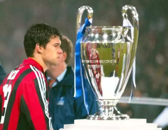 天下足球十大催泪解说青春落幕,天下足球催人泪下