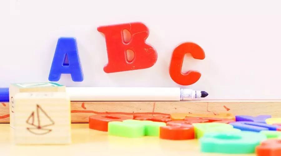 你不知道爱语吧？那你知道VOA（慢速）英语吗？